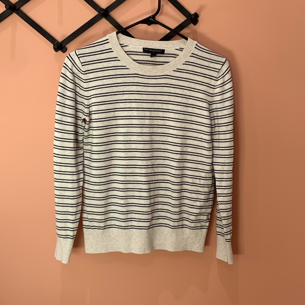 Banana Republic black & white striped pullover sweater, Small